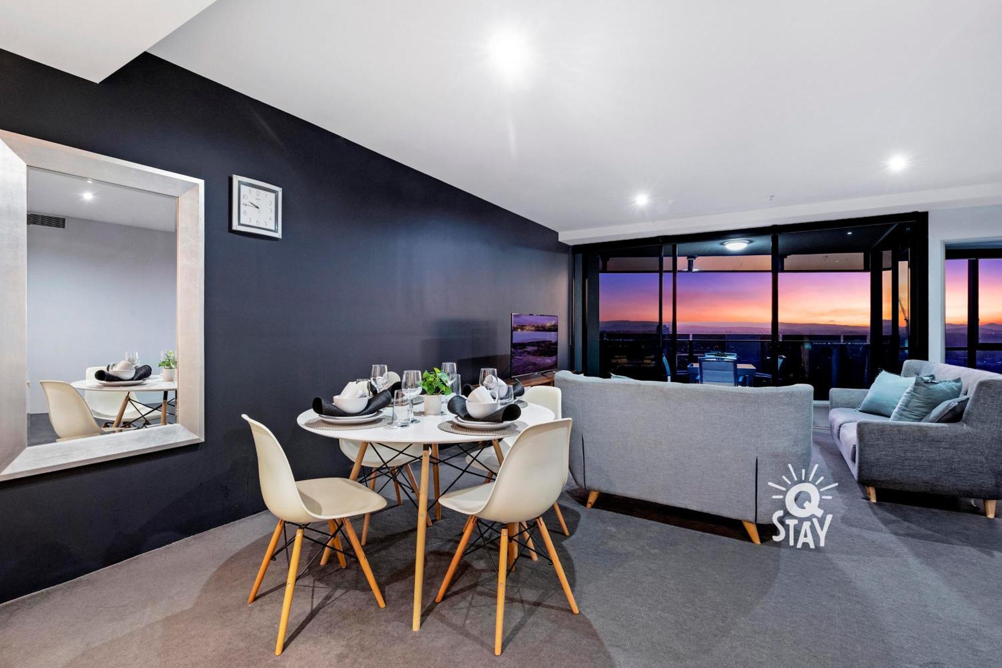 Circle On Cavill Surfers Paradise Mid Week Madness Deal - Q Stay Gold Coast Ngoại thất bức ảnh