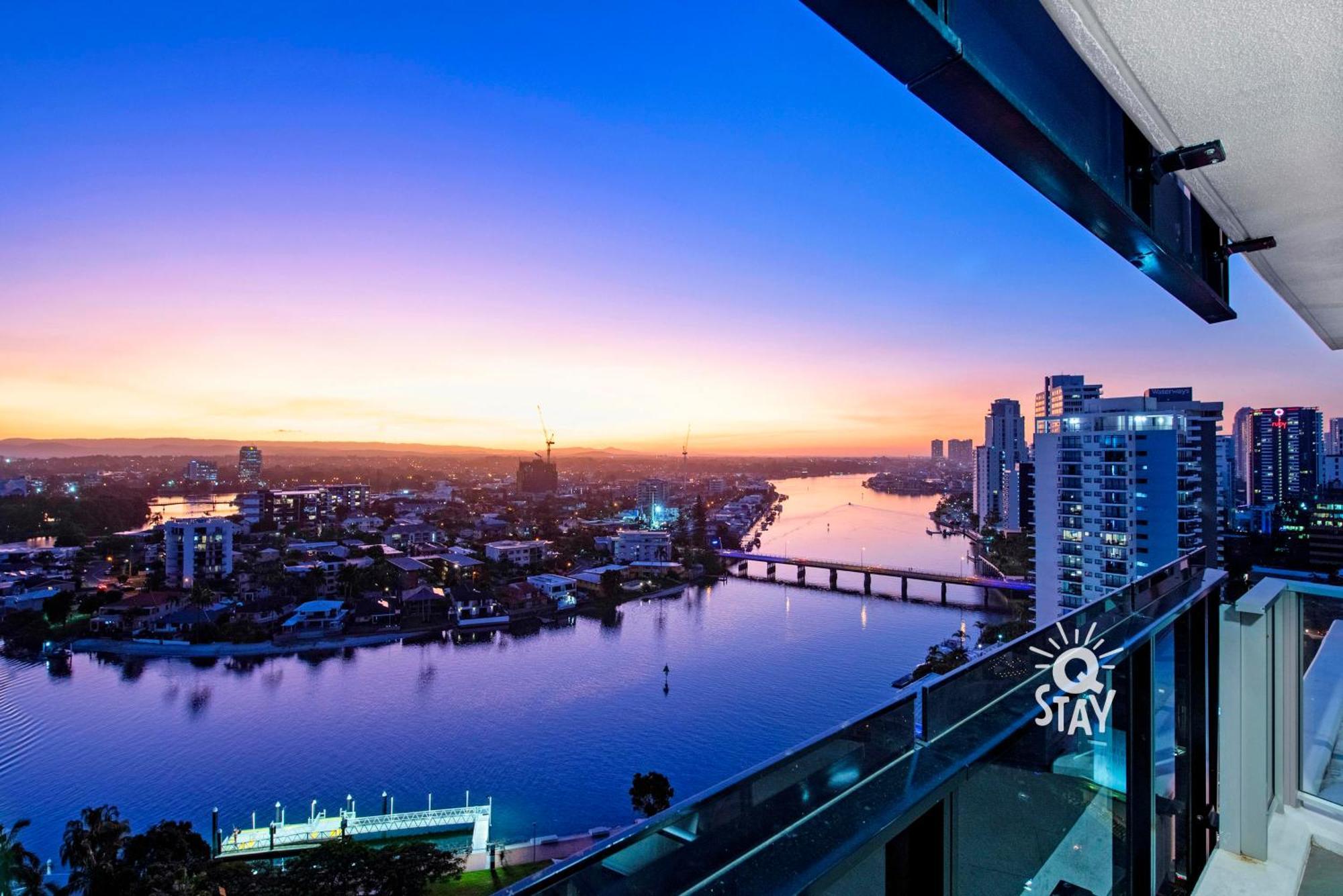 Circle On Cavill Surfers Paradise Mid Week Madness Deal - Q Stay Gold Coast Ngoại thất bức ảnh