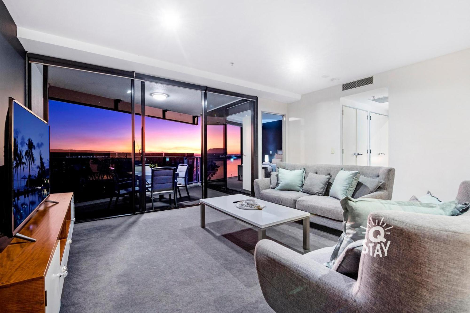 Circle On Cavill Surfers Paradise Mid Week Madness Deal - Q Stay Gold Coast Ngoại thất bức ảnh