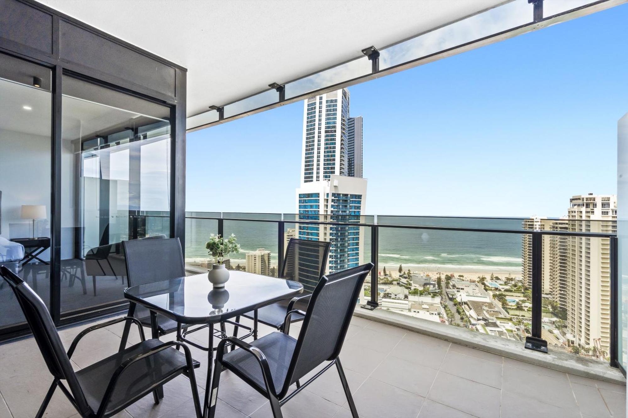 Circle On Cavill Surfers Paradise Mid Week Madness Deal - Q Stay Gold Coast Ngoại thất bức ảnh